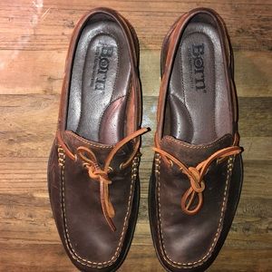 Mens Born Size 8.5 Shoe